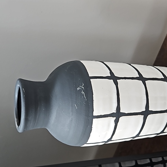 Pier 1 Set of 3 Vases / decor pieces - Picture 3 of 10